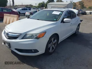 2014 Acura ILX Tech Pkg with VIN 19VDE1F76EE004171, listed as a IAAI auction lot 41134838 with 269,683 mi miles. Bid and sale history available at carsss.com. Image 18.