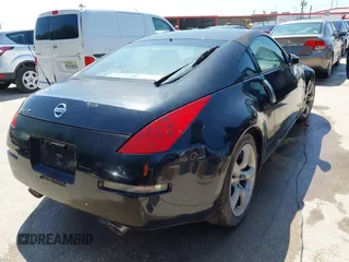 2008 Nissan 350Z Touring z VIN JN1BZ34EX8M751510, wystawiony jako IAAI lot #42509825 z przebiegiem 131 915 mil mil oraz . Historia ofert i sprzedaży dostępna na DreamBid. Obrazek 4.