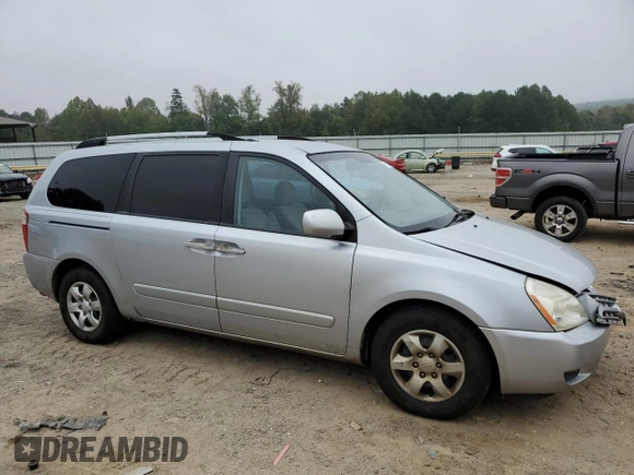 2009 Kia Sedona LX with VIN KNDMB233X96307389, listed as a Copart auction lot 71915474 with 285,338 mi miles and Salvage Title. Bid and sale history available at carsss.com. Image 4.
