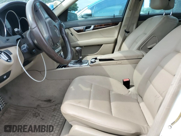 2012 Mercedes-Benz C 300 Sport с VIN WDDGF8BB6CR233512, выставлен на аукционе Copart как лот 60822185 с пробегом 167 011 миль миль и Чистый • Clean title. История ставок и продаж доступна на DreamBid. Изображение 7.