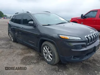 2016 Jeep Cherokee Altitude with VIN 1C4PJMCB6GW117878, listed as a IAAI auction lot 42418402 with 139,665 mi miles and . Bid and sale history available at DreamBid. Image 1.