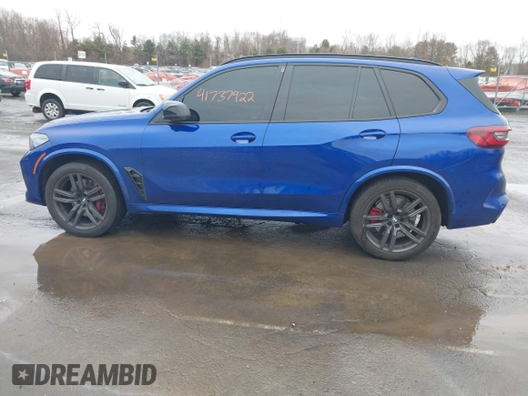 2022 BMW X5 M z VIN 5YMJU0C03N9M51891, wystawiony jako IAAI lot #41737922 z przebiegiem 35 725 mil mil oraz . Historia ofert i sprzedaży dostępna na DreamBid. Obrazek 13.