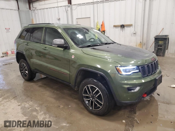 2019 Jeep Grand Cherokee Trailhawk with VIN 1C4RJFLG5KC810600, listed as a Copart auction lot 43541915 with 82,165 mi miles and Salvage title. Bid and sale history available at DreamBid. Image 4.