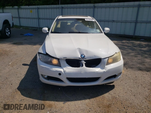 2009 BMW 3 Series 328i with VIN WBAPH77569NL84073, listed as a Copart auction lot 52185535 with 114,929 mi miles and Salvage Title. Bid and sale history available at carsss.com. Image 5.