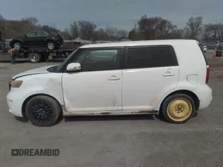 2008 Scion xB with VIN JTLKE50E381052011, listed as a IAAI auction lot 41800997 with 0 mi miles. Bid and sale history available at carsss.com. Image 14.