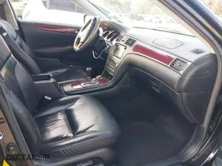 2002 Lexus ES 300 with VIN JTHBF30G120007837, listed as a IAAI auction lot 41903247 with 116,481 mi miles. Bid and sale history available at carsss.com. Image 5.