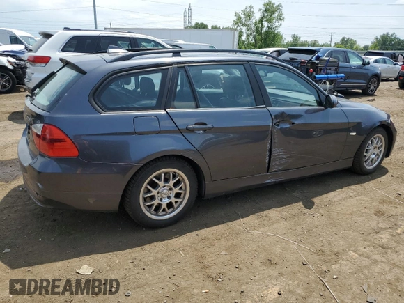 2007 BMW 3 Series 328i z VIN WBAVS13587FX15951, wystawiony jako Copart lot #61457175 z przebiegiem 153 167 mil mil oraz Czysty tytuł • Clean title. Historia ofert i sprzedaży dostępna na DreamBid. Obrazek 3.