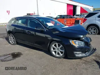 2017 Volvo V60 Premier with VIN YV140MEK4H1372699, listed as a IAAI auction lot 41695393 with 77,934 mi miles. Bid and sale history available at carsss.com. Image 1.