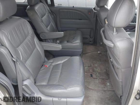 2005 Honda Odyssey EX-L with VIN 5FNRL38685B055538, listed as a IAAI auction lot 42183078 with 277,597 mi miles and . Bid and sale history available at carsss.com. Image 8.
