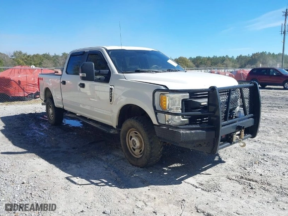 2017 Ford Super Duty F-250 SRW Lariat with VIN 1FT7W2B62HEE48815, listed as a IAAI auction lot 41736818 with 214,379 mi miles. Bid and sale history available at carsss.com. Image 1.
