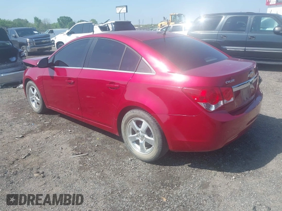 2014 Chevrolet Cruze 1LT z VIN 1G1PC5SB5E7127660, wystawiony jako IAAI lot #41955448 z przebiegiem 163 148 mil mil oraz . Historia ofert i sprzedaży dostępna na DreamBid. Obrazek 3.