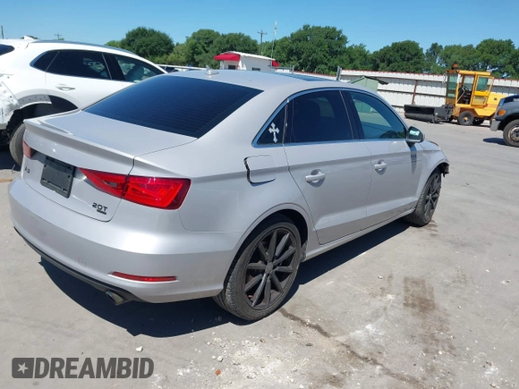 2015 Audi A3 Premium Plus z VIN WAUEFGFF3F1036709, wystawiony jako IAAI lot #42067857 z przebiegiem 109 667 mil mil oraz . Historia ofert i sprzedaży dostępna na DreamBid. Obrazek 4.