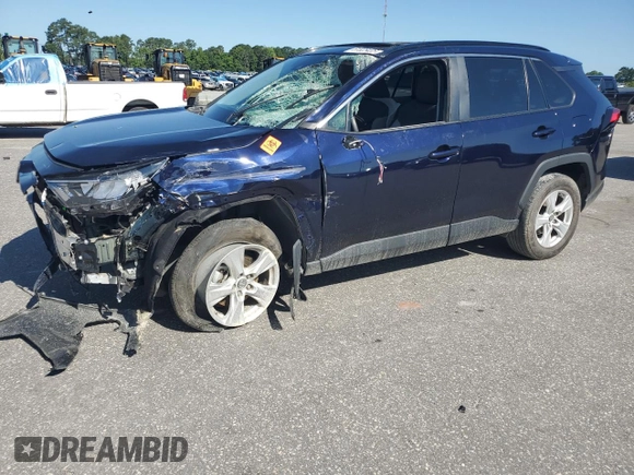 2019 Toyota RAV4 XLE with VIN 2T3W1RFV7KW029959, listed as a Copart auction lot 61825405 with 36,180 mi miles and Salvage title. Bid and sale history available at DreamBid. Image 1.