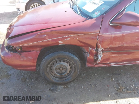 1996 Nissan Sentra XE z VIN 1N4AB41D7TC770549, wystawiony jako IAAI lot #41160561 z przebiegiem 180 485 mil mil oraz . Historia ofert i sprzedaży dostępna na DreamBid. Obrazek 6.