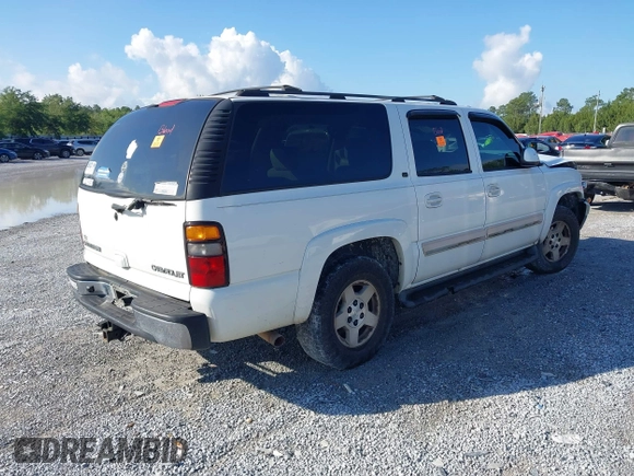2005 Chevrolet Suburban LS with VIN 3GNEC16Z05G125924, listed as a IAAI auction lot 42241502 with 204,435 mi miles and . Bid and sale history available at DreamBid. Image 4.
