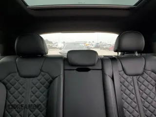 2018 Audi SQ5 Premium Plus z VIN WA1A4AFY0J2147611, wystawiony jako Copart lot #88248915 z przebiegiem 69 838 mil mil oraz Szkoda całkowita • Salvage title. Historia ofert i sprzedaży dostępna na DreamBid. Obrazek 10.