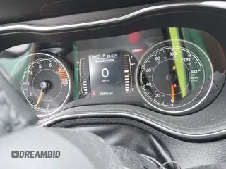 2020 Jeep Cherokee Latitude with VIN 1C4PJMCXXLD578180, listed as a IAAI auction lot 42438023 with 82,845 mi miles and . Bid and sale history available at DreamBid. Image 7.