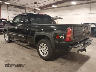 2003 Chevrolet Silverado 1500 with VIN 2GCEK19V231238686, listed as a IAAI auction lot 42107363 with 326,361 mi miles and . Bid and sale history available at DreamBid. Image 3.