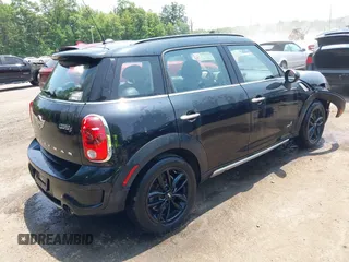 2015 MINI Countryman S z VIN WMWZC5C56FWP45115, wystawiony jako IAAI lot #42426394 z przebiegiem 52 937 mil mil oraz . Historia ofert i sprzedaży dostępna na DreamBid. Obrazek 4.