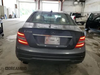 2013 Mercedes-Benz C 250 Sport z VIN WDDGF4HB7DR292456, wystawiony jako Copart lot #66205575 z przebiegiem 201 874 mil mil oraz Czysty tytuł • Clean title. Historia ofert i sprzedaży dostępna na DreamBid. Obrazek 6.
