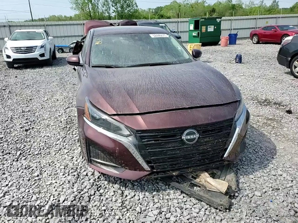 2023 Nissan Altima SV z VIN 1N4BL4DV4PN319949, wystawiony jako Copart lot #52446675 z przebiegiem 58 931 mil mil oraz Szkoda całkowita • Salvage title. Historia ofert i sprzedaży dostępna na DreamBid. Obrazek 11.
