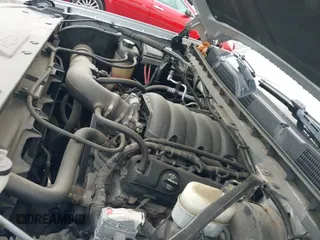 2018 Chevrolet Silverado 1500 LT z VIN 1GCVKREC9JZ109755, wystawiony jako IAAI lot #43396692 z przebiegiem 141 137 mil mil oraz . Historia ofert i sprzedaży dostępna na DreamBid. Obrazek 18.