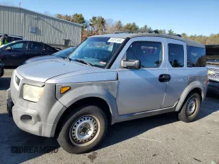 2003 Honda Element DX z VIN 5J6YH28213L018324, wystawiony jako Copart lot #84697494 z przebiegiem Nie podano mil oraz Szkoda całkowita • Salvage title. Historia ofert i sprzedaży dostępna na DreamBid. Obrazek 1.