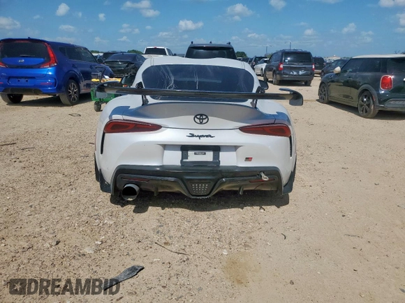 2021 Toyota Supra 3.0 with VIN WZ1DB0C05MW034477, listed as a Copart auction lot 61302525 with 80,962 mi miles and Salvage title. Bid and sale history available at DreamBid. Image 6.