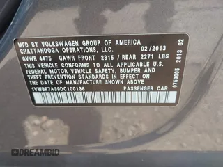 2013 Volkswagen Passat SE z VIN 1VWBP7A39DC100136, wystawiony jako IAAI lot #42071240 z przebiegiem 251 825 mil mil oraz . Historia ofert i sprzedaży dostępna na DreamBid. Obrazek 9.