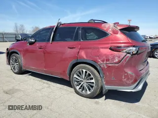 2022 Toyota Highlander XSE with VIN 5TDJZRAH3NS125517, listed as a Copart auction lot 49739915 with 48,941 mi miles and Salvage title. Bid and sale history available at DreamBid. Image 2.