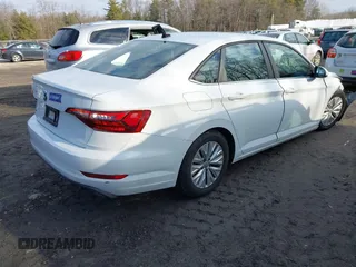 2020 Volkswagen Jetta S z VIN 3VWCB7BU1LM074767, wystawiony jako IAAI lot #41775551 z przebiegiem 65 037 mil mil oraz . Historia ofert i sprzedaży dostępna na DreamBid. Obrazek 4.