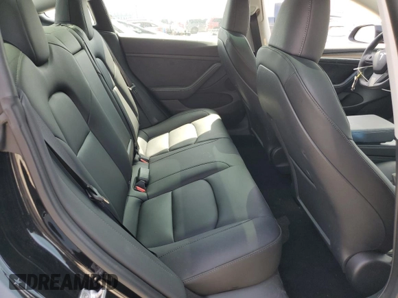 2023 Tesla Model 3 z VIN 5YJ3E1EA7PF549051, wystawiony jako Copart lot #58932765 z przebiegiem 8 800 mil mil oraz Szkoda całkowita • Salvage title. Historia ofert i sprzedaży dostępna na DreamBid. Obrazek 10.