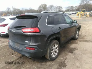 2016 Jeep Cherokee Latitude with VIN 1C4PJMCS5GW206129, listed as a IAAI auction lot 41867870 with 109,092 mi miles and . Bid and sale history available at DreamBid. Image 4.