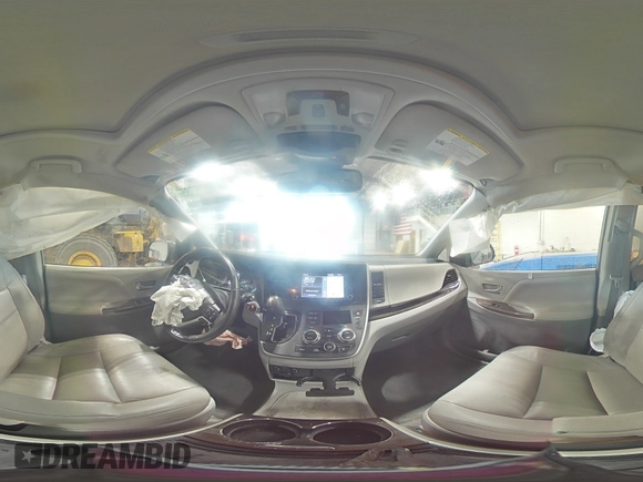 2020 Toyota Sienna XLE with VIN 5TDDZ3DC7LS251760, listed as a Copart auction lot 60125385 with 62,326 mi miles and Salvage title. Bid and sale history available at DreamBid. Image 16.