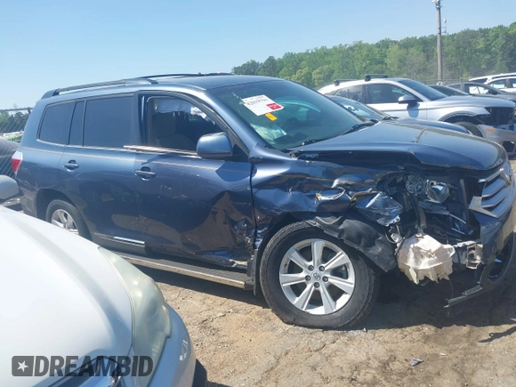 2013 Toyota Highlander with VIN 5TDZA3EH7DS044603, listed as a IAAI auction lot 42019794 with 220,483 mi miles and . Bid and sale history available at DreamBid. Image 13.