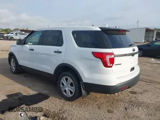 2016 Ford Utility Police Interceptor with VIN 1FM5K8AR5GGA86768, listed as a IAAI auction lot 42140734 with 115,820 mi miles. Bid and sale history available at carsss.com. Image 3.
