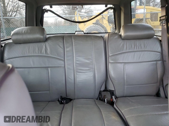 1997 Ford Explorer XL with VIN 1FMDU34E4VZC37151, listed as a Copart auction lot 85847234 with 260,538 mi miles and Salvage title. Bid and sale history available at DreamBid. Image 10.