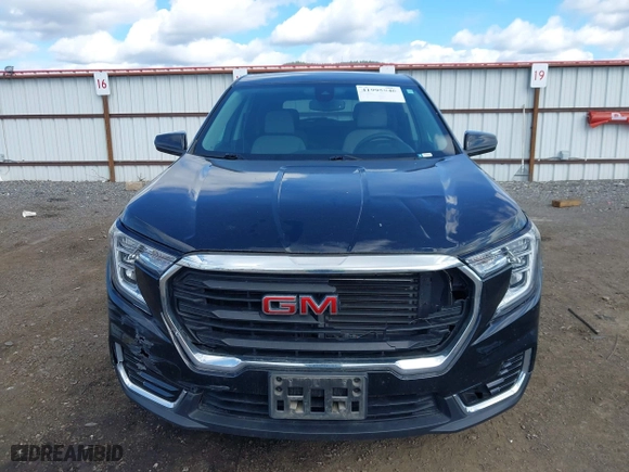 2022 GMC Terrain SLE with VIN 3GKALTEV6NL167656, listed as a IAAI auction lot 41995840 with 180,113 mi miles. Bid and sale history available at carsss.com. Image 12.