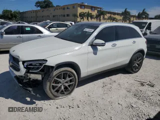 2020 Mercedes-Benz GLC with VIN WDC0G8DB0LF697025, listed as a Copart auction lot 48113535 with 69,929 mi miles and Non Repairable. Bid and sale history available at carsss.com. Image 1.