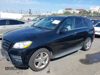 2013 Mercedes-Benz M 550 with VIN 4JGDA7DB3DA148853, listed as a IAAI auction lot 41659913 with 203,055 mi miles and . Bid and sale history available at DreamBid. Image 17.