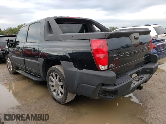 2002 Chevrolet Avalanche with VIN 3GNEC13TX2G104249, listed as a Copart auction lot 62910112 with 217,614 mi miles and Salvage title. Bid and sale history available at DreamBid. Image 3.