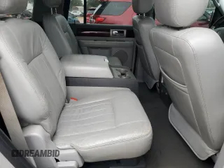 2006 Lincoln Navigator Luxury with VIN 5LMFU27516LJ14665, listed as a Copart auction lot 81501094 with 177,122 mi miles and Salvage Title. Bid and sale history available at carsss.com. Image 11.