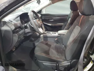 2025 Nissan Sentra SR z VIN 3N1AB8DV2SY267851, wystawiony jako Copart lot #59961715 z przebiegiem 9 955 mil mil oraz Nie do naprawy • Non repairable. Historia ofert i sprzedaży dostępna na DreamBid. Obrazek 7.
