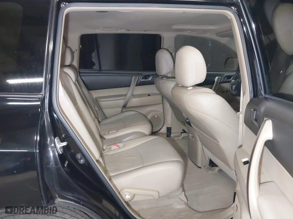 2009 Toyota Highlander Sport with VIN JTEES43A492140190, listed as a IAAI auction lot 41704919 with 137,973 mi miles. Bid and sale history available at carsss.com. Image 8.