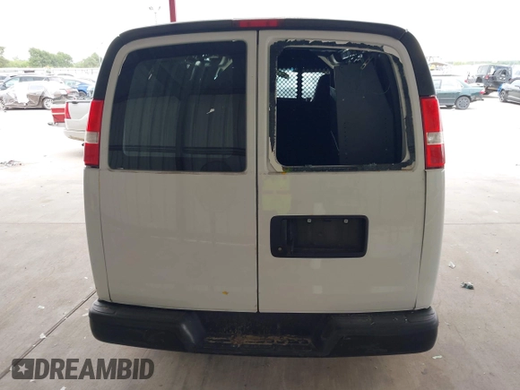 2021 Chevrolet Express Cargo with VIN 1GCWGAFP1M1234342, listed as a IAAI auction lot 42112125 with 118,410 mi miles and . Bid and sale history available at DreamBid. Image 16.