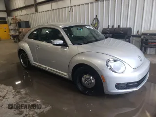 2012 Volkswagen Beetle 2.5L PZEV with VIN 3VWJP7AT8CM603469, listed as a Copart auction lot 56371425 with 97,575 mi miles and Clean title. Bid and sale history available at DreamBid. Image 4.