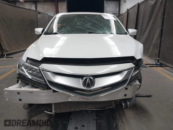 2018 Acura ILX with VIN 19UDE2F30JA002215, listed as a IAAI auction lot 41989391 with 39,816 mi miles and . Bid and sale history available at carsss.com. Image 13.