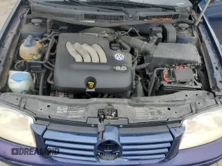 2003 Volkswagen Jetta GLS с VIN 3VWSK69M73M011703, выставлен на аукционе Copart как лот 52182345 с пробегом 193 874 миль миль и Списание • Salvage title. История ставок и продаж доступна на DreamBid. Изображение 11.