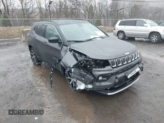 2024 Jeep Compass Limited z VIN 3C4NJDCN0RT162261, wystawiony jako IAAI lot #41727504 z przebiegiem 870 mil mil oraz . Historia ofert i sprzedaży dostępna na DreamBid. Obrazek 1.