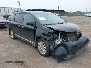 2017 Toyota Sienna XLE with VIN 5TDDZ3DCXHS168606, listed as a IAAI auction lot 42512029 with 78,614 mi miles and . Bid and sale history available at DreamBid. Image 1.